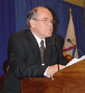 Dr. Russell Smith addressing the convention.