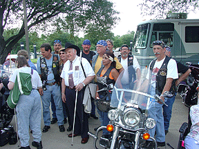 Federationists pose for a picture at the CARS seminar in 2006.
