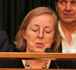 Sharon Burton addresses the convention.