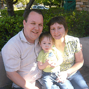 Dominic and Ronit Ovadia-Mazzoni and their son Alex