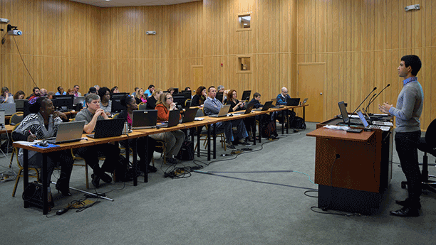 Microsoft&rsquo;s Christopher Gallelo presents on Office Online