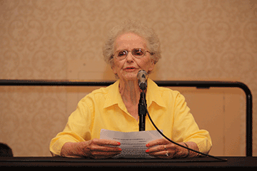 June Maurer speaks to parents at the 2009 National Convention.