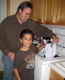 It&rsquo;s never too early to learn to do laundry.&nbsp;
