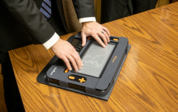 The Dynamic Tactile Device