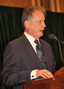 Marc Maurer delivers the presidential report.