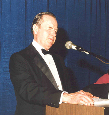 Kenneth Jernigan speaking at the 1990 National Convention