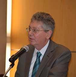 John Par&eacute;