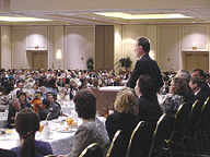 Marc Maurer delivers the 2001 Banquet Address.