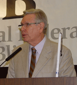 On October 18 NFB of New Mexico President Art Schreiber addressed several hundred low-vision seniors at the 6th annual Possibilities Fair for Seniors, held in the Members Hall at the National Center for the Blind in Baltimore.