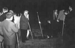 Photo of Barbara Baack and listeners at Dr. Jernigan's grave.