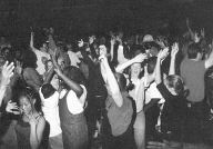 Federationists shown crowding the dance 
floor at the Saturday night party.