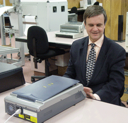Steve Booth with the Portset Reader