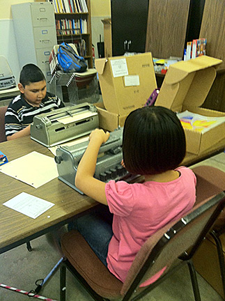 Elbin and Gianna in a Braille race
