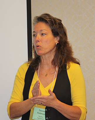 Denise Robinson